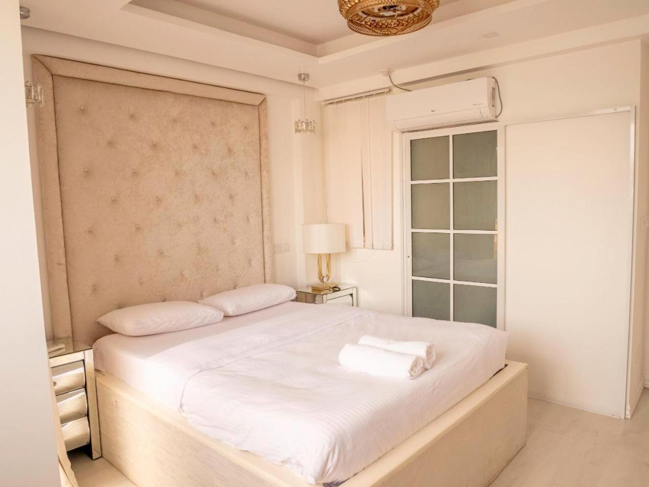 Beachfront Seaview Apartment Μαλέ Εξωτερικό φωτογραφία
